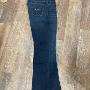 Kimes- Jennifer- worn once 
Size 12